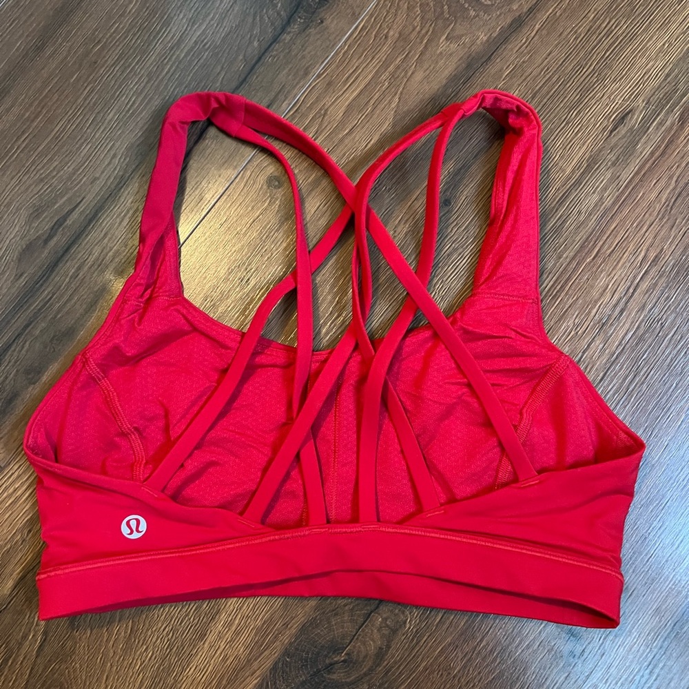 Lululemon free to be serene bra